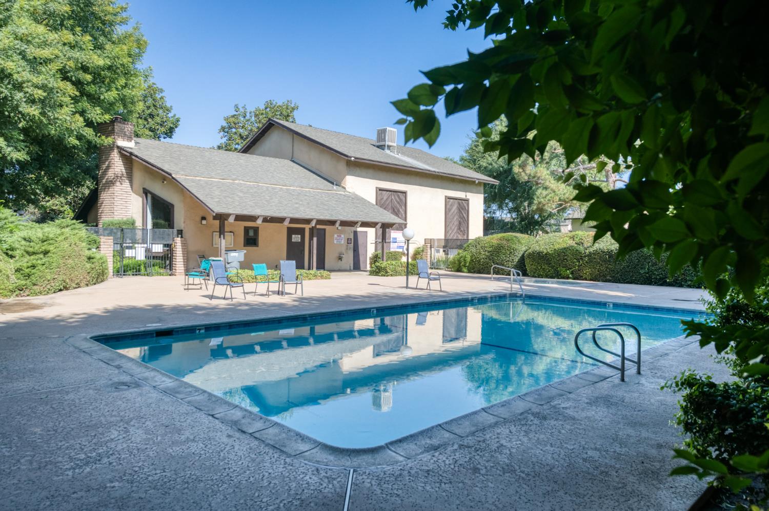 4985 E Butler Ave #105, Fresno, CA 93727