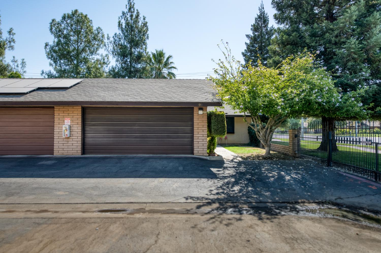 4985 E Butler Ave #105, Fresno, CA 93727