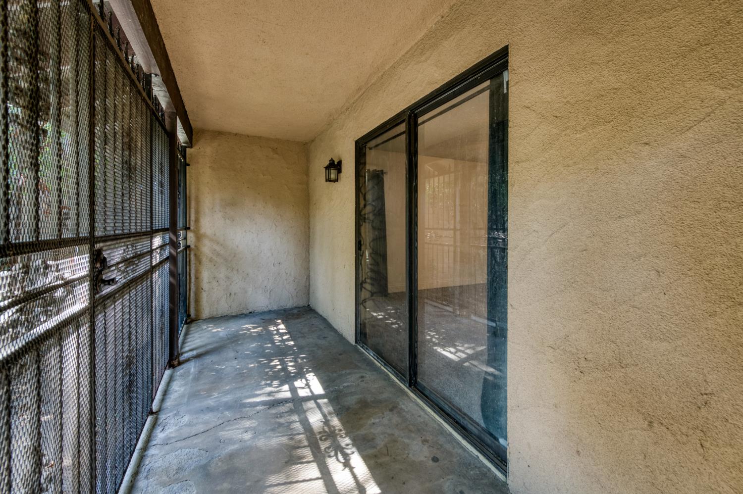 4985 E Butler Ave #105, Fresno, CA 93727