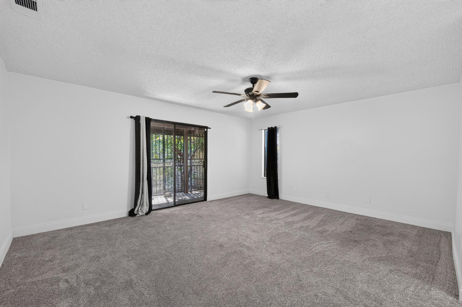 4985 E Butler Ave #105, Fresno, CA 93727