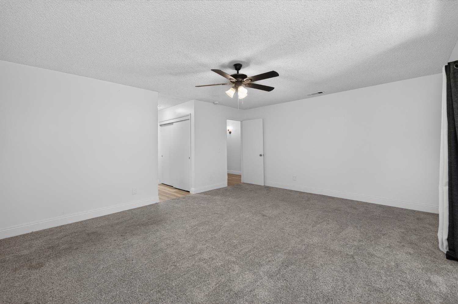 4985 E Butler Ave #105, Fresno, CA 93727