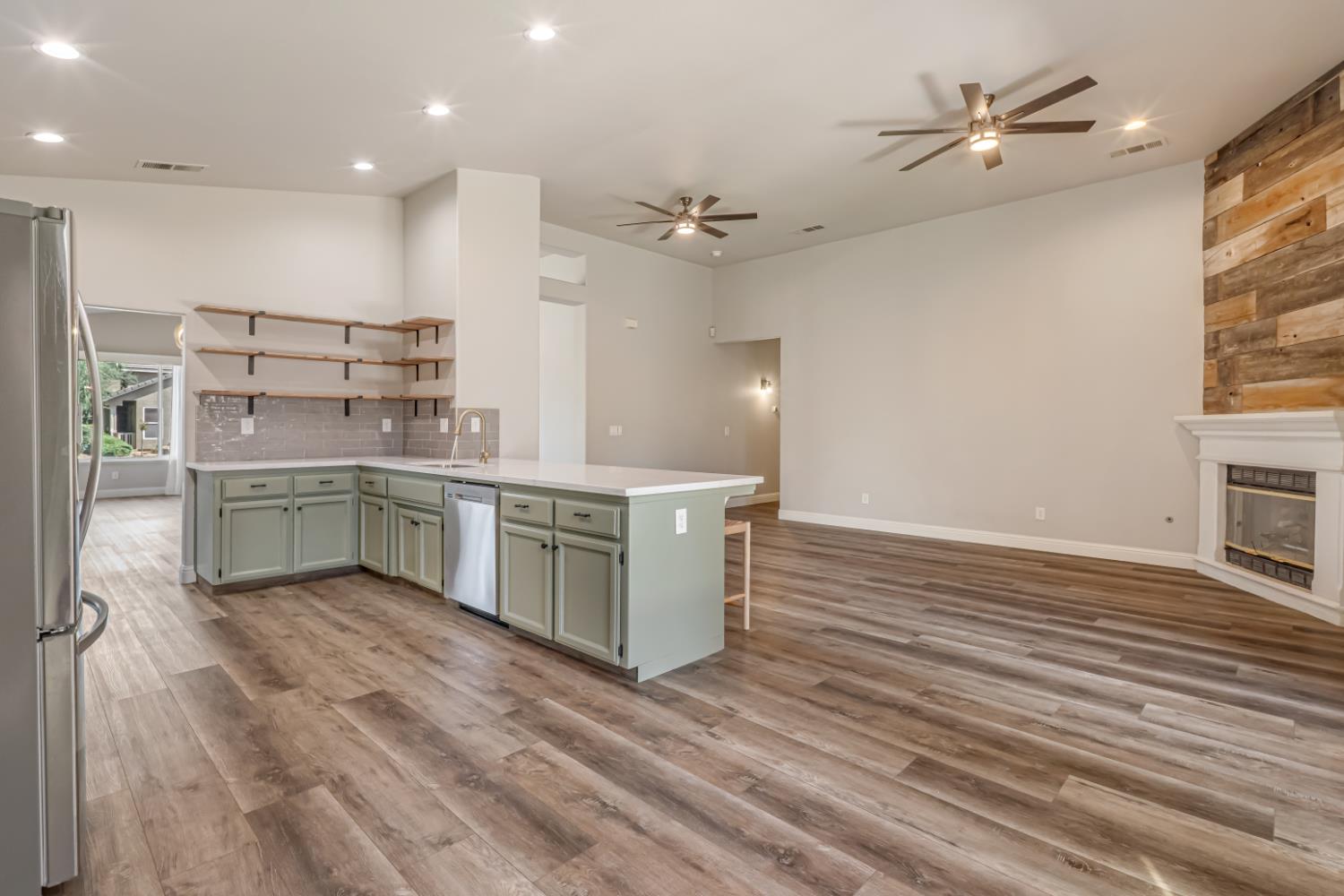 1746 El Paso Ave, Clovis, CA 93611