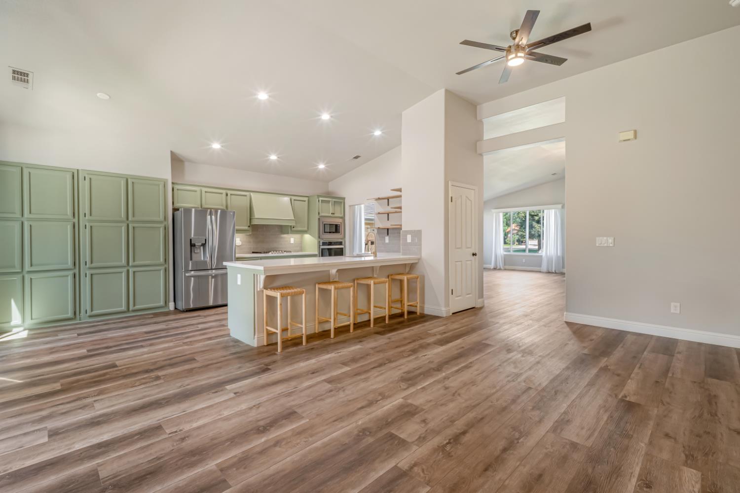 1746 El Paso Ave, Clovis, CA 93611
