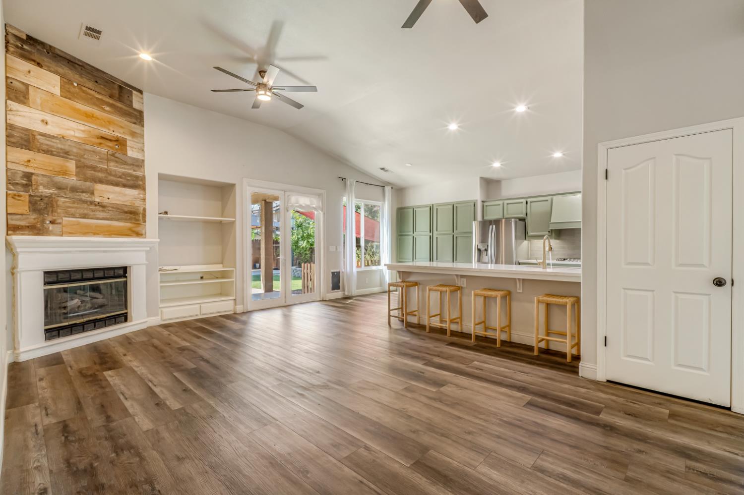1746 El Paso Ave, Clovis, CA 93611