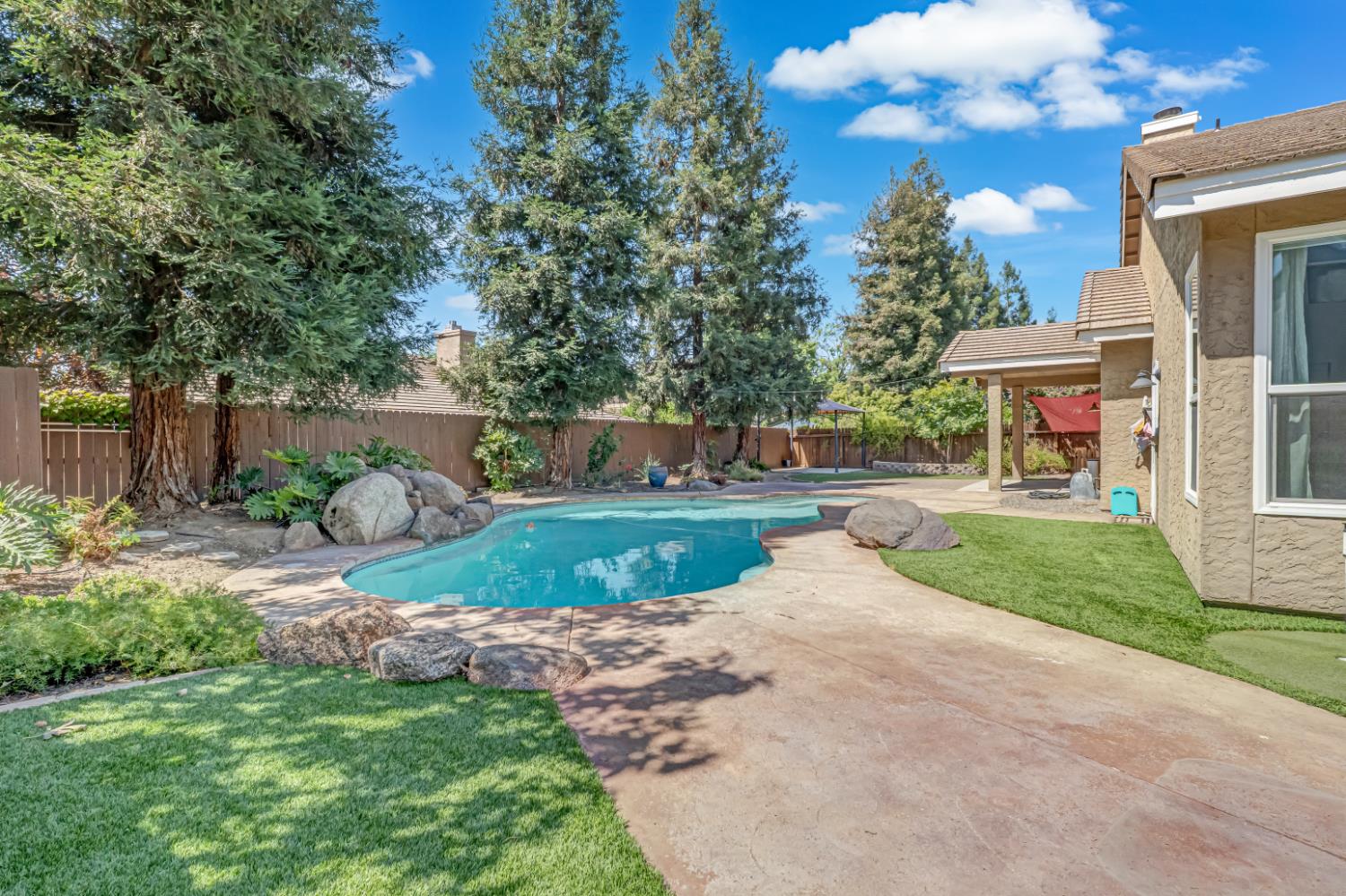 1746 El Paso Ave, Clovis, CA 93611