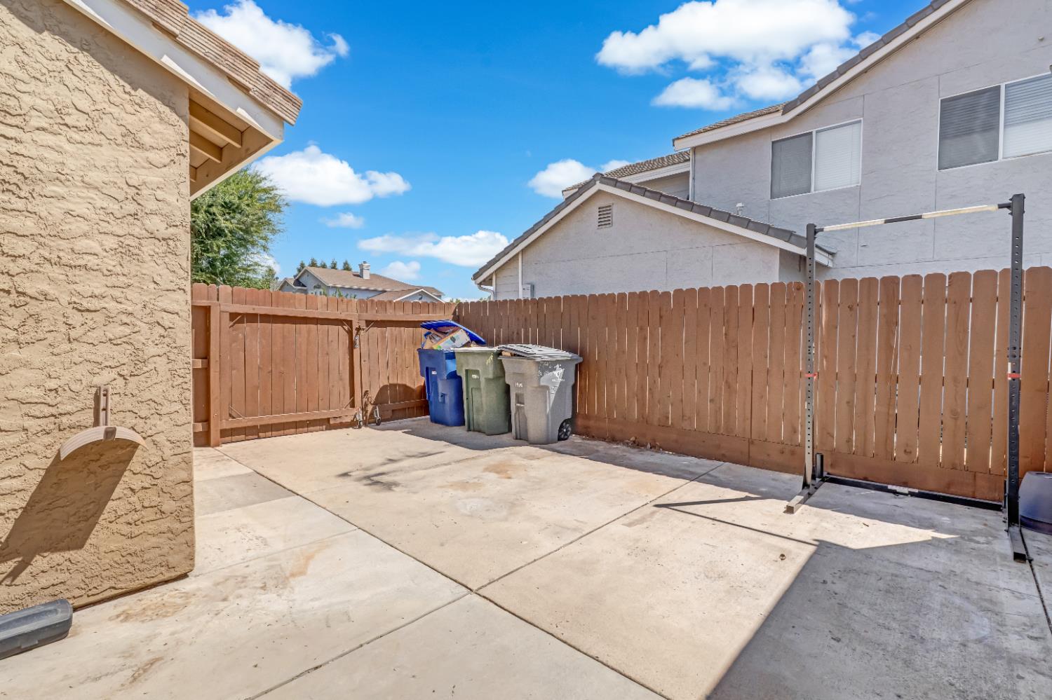 1746 El Paso Ave, Clovis, CA 93611