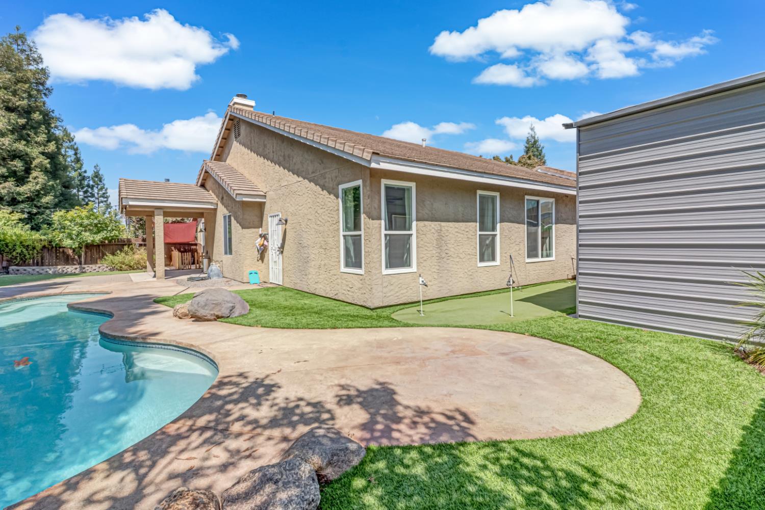 1746 El Paso Ave, Clovis, CA 93611