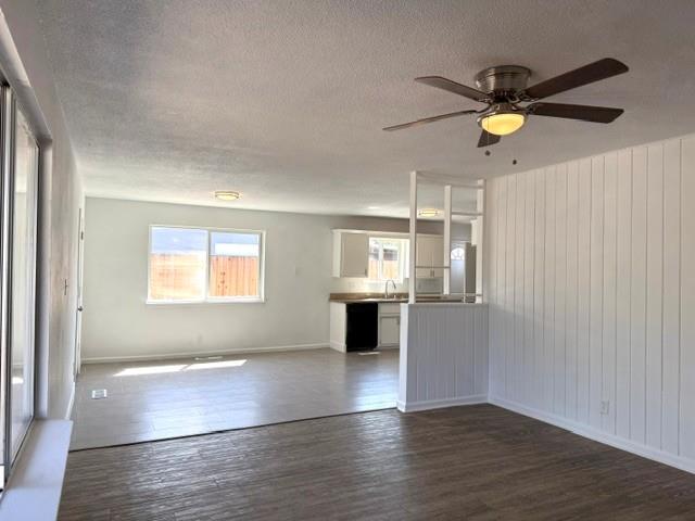 2337 W Shields Ave, Fresno, CA 93705