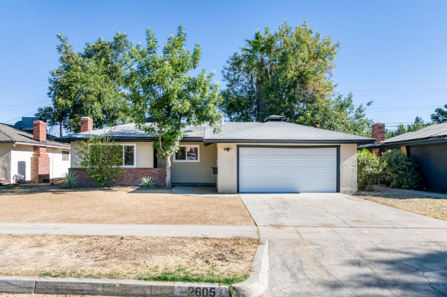 2605 E Sussex Way, Fresno, CA 93726