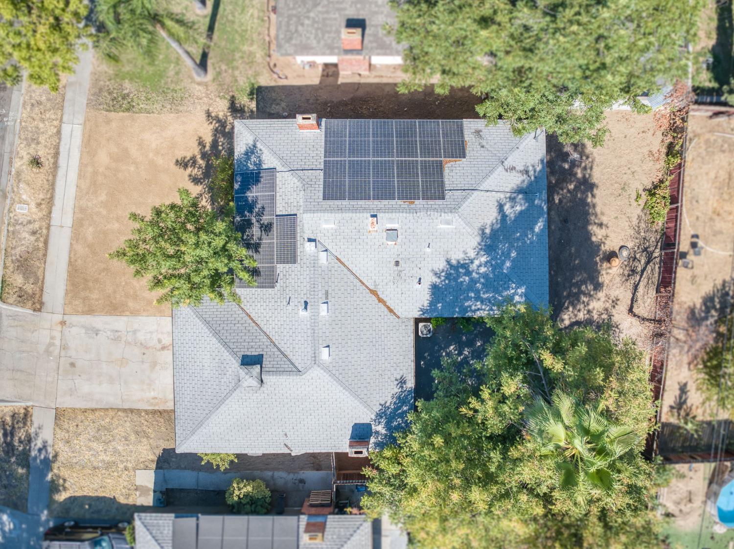 2605 E Sussex Way, Fresno, CA 93726