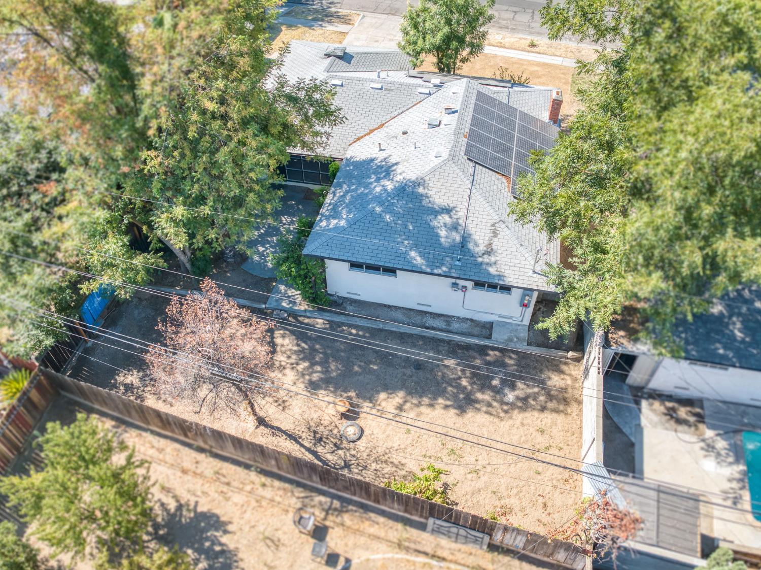 2605 E Sussex Way, Fresno, CA 93726