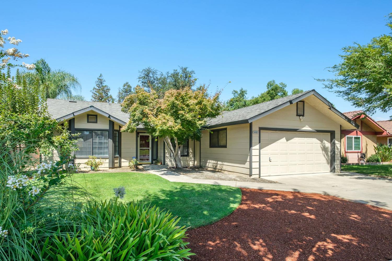 6465 N Cornelia Ave, Fresno, CA 93722