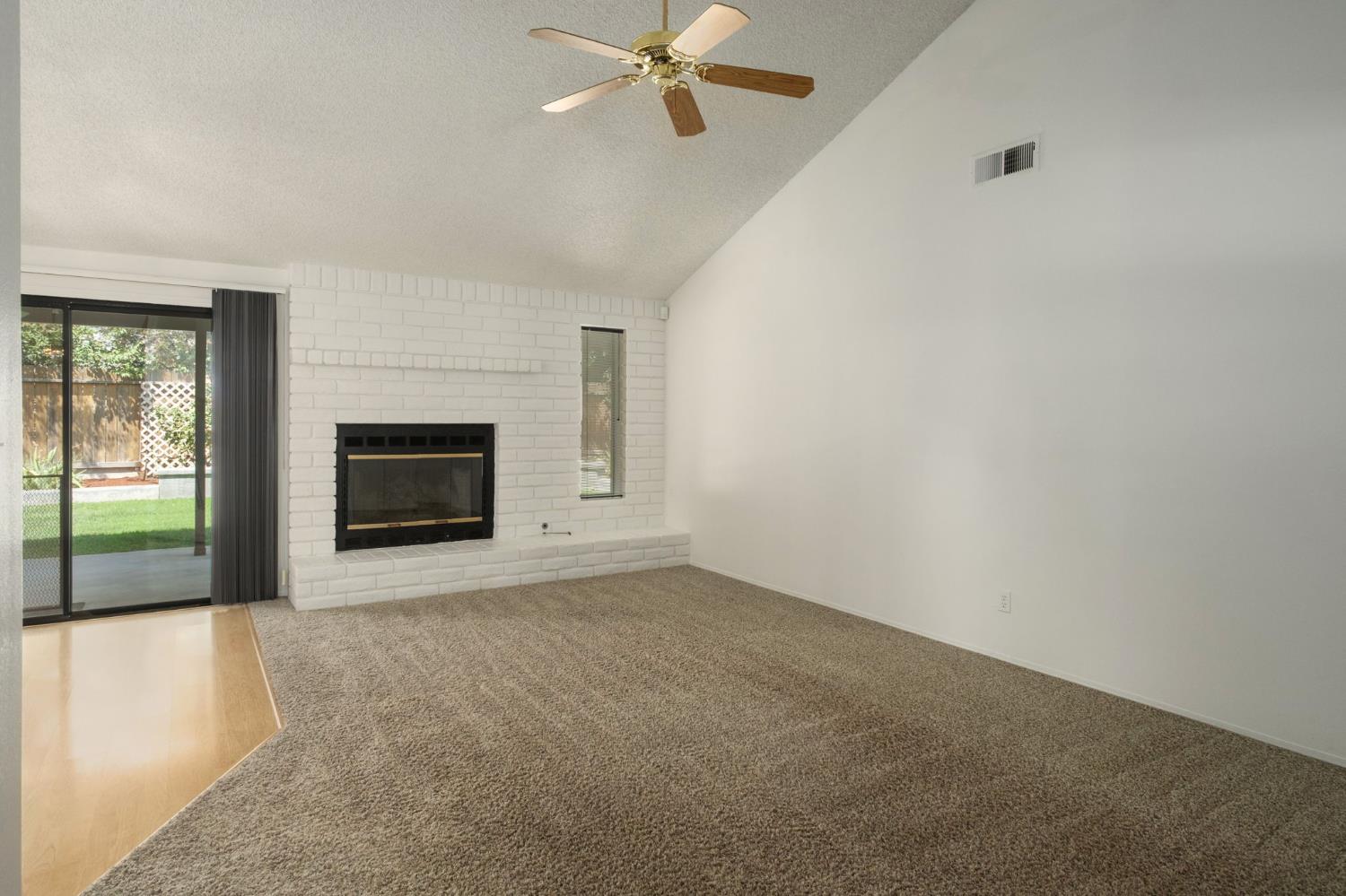 6465 N Cornelia Ave, Fresno, CA 93722