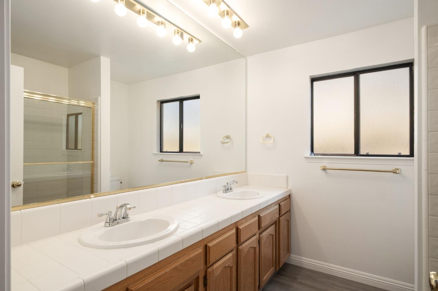 6465 N Cornelia Ave, Fresno, CA 93722