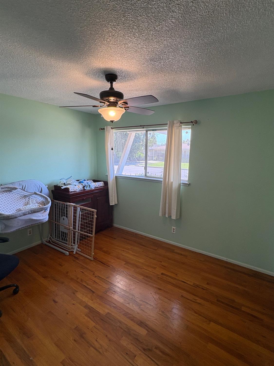 2106 5Th St, Sanger, CA 93657