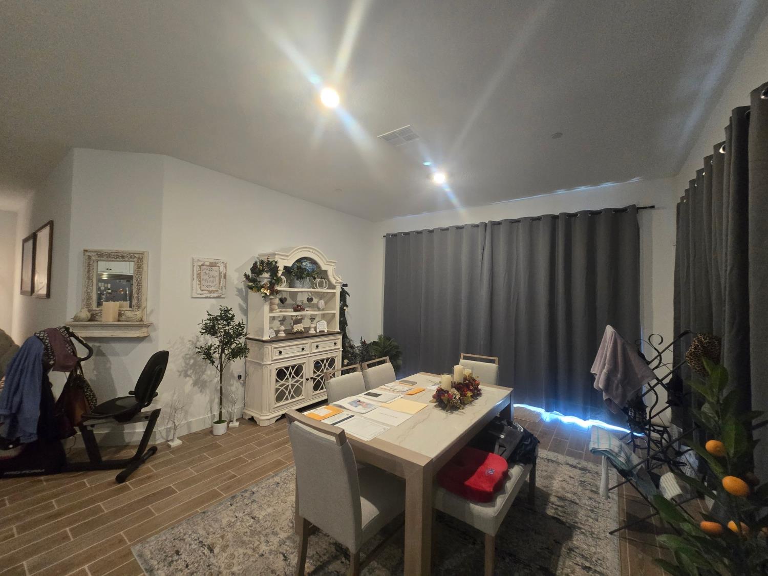 702 Atlantica Dr S, Madera, CA 93636
