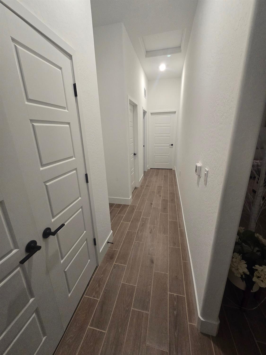 702 Atlantica Dr S, Madera, CA 93636