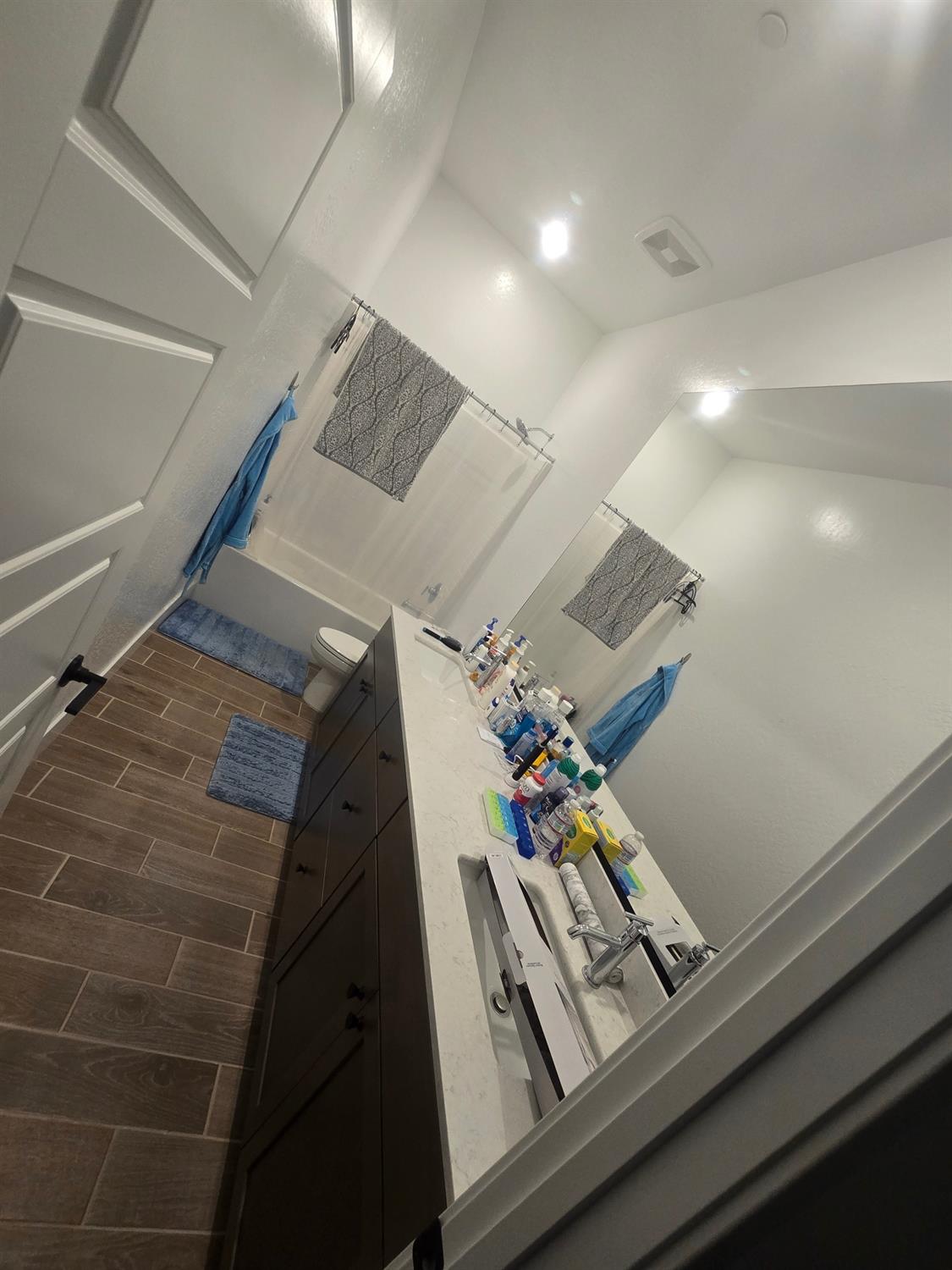 702 Atlantica Dr S, Madera, CA 93636