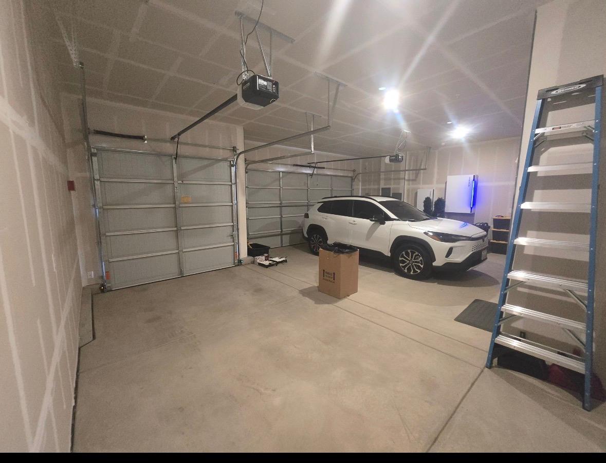 702 Atlantica Dr S, Madera, CA 93636