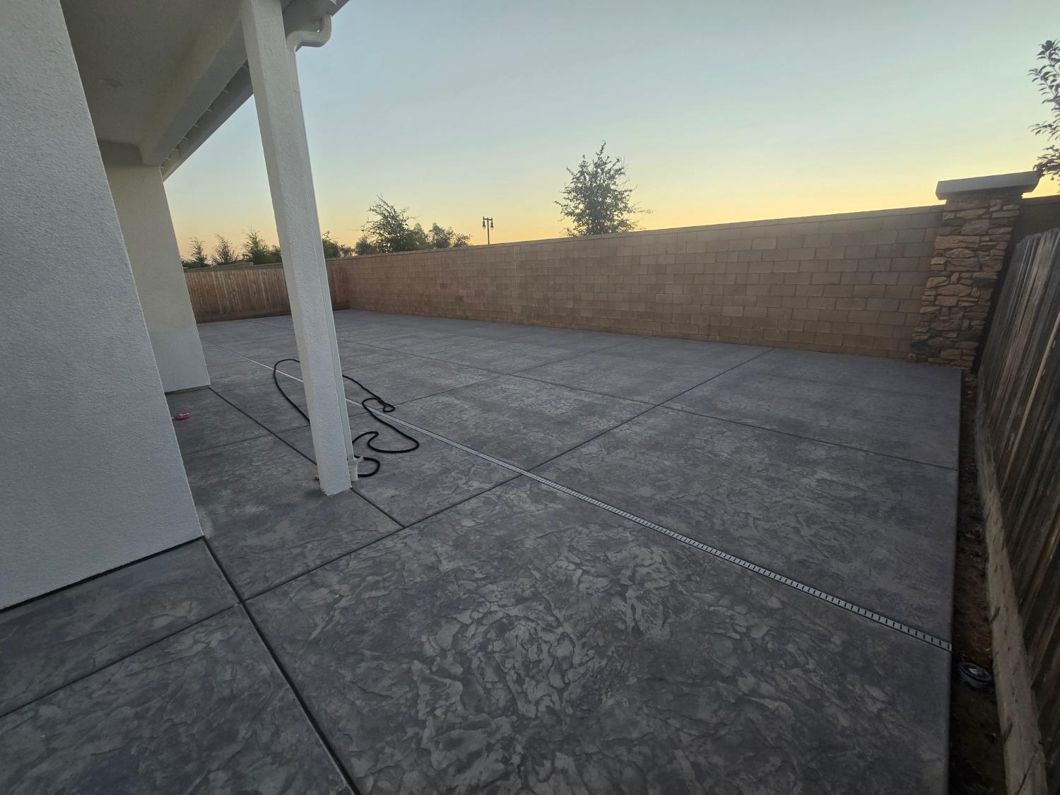 702 Atlantica Dr S, Madera, CA 93636