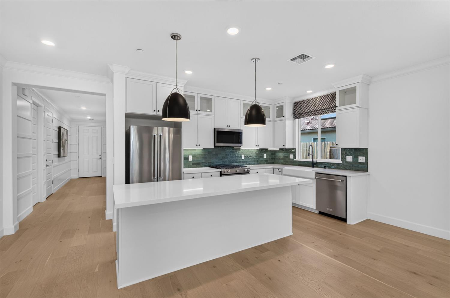 3235 Lourdes Ave, Clovis, CA 93619