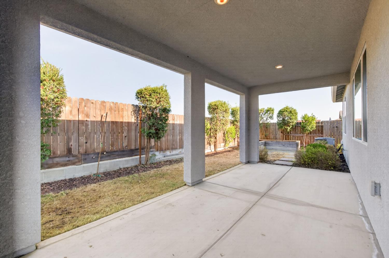 3235 Lourdes Ave, Clovis, CA 93619