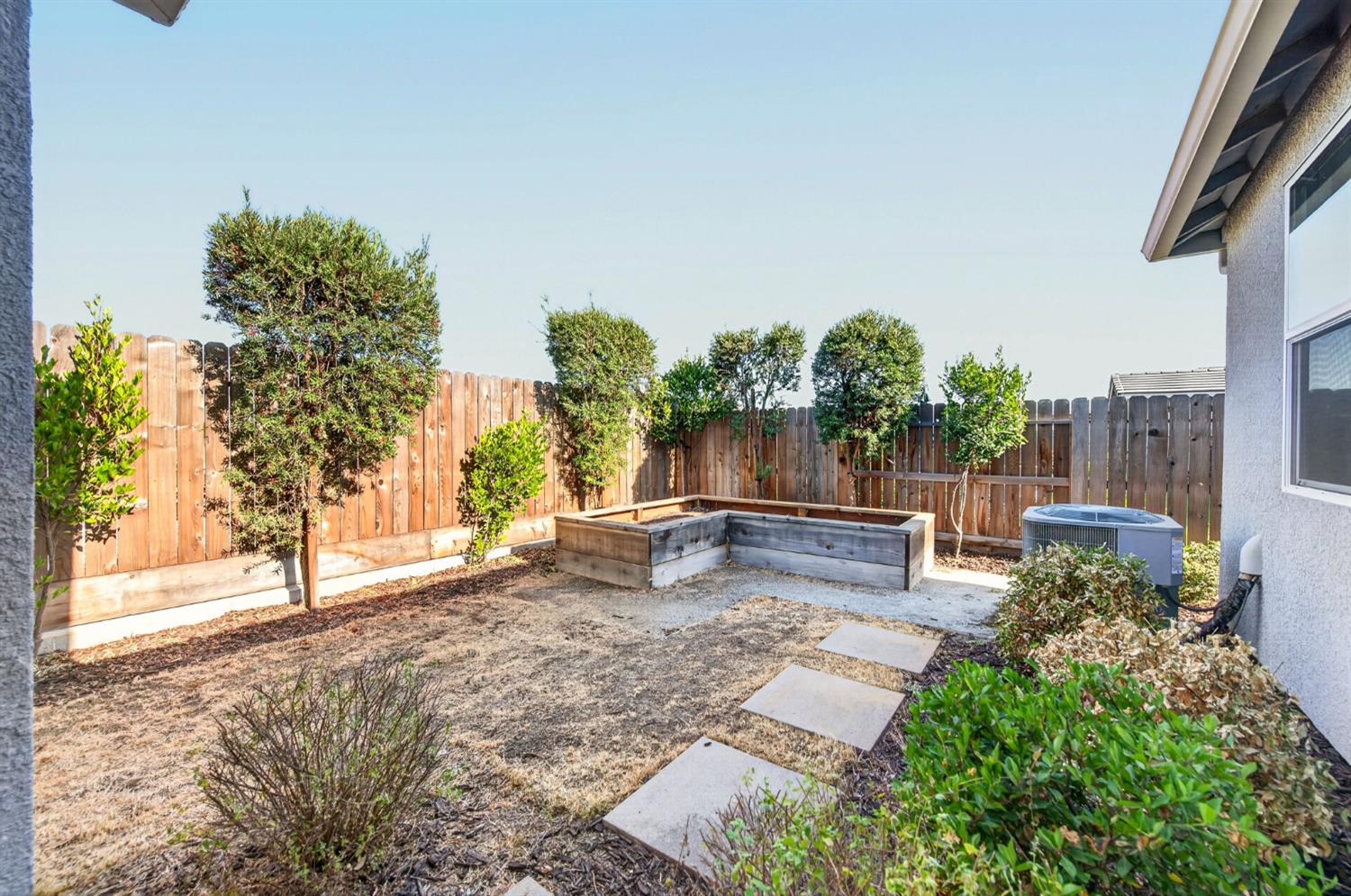 3235 Lourdes Ave, Clovis, CA 93619