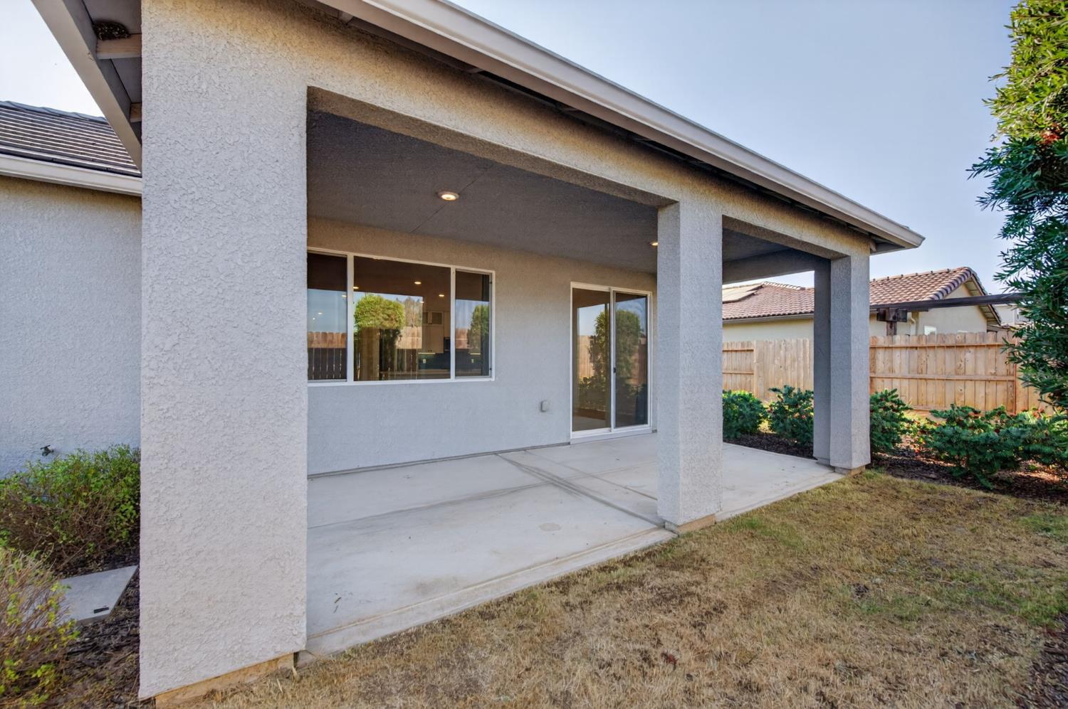 3235 Lourdes Ave, Clovis, CA 93619