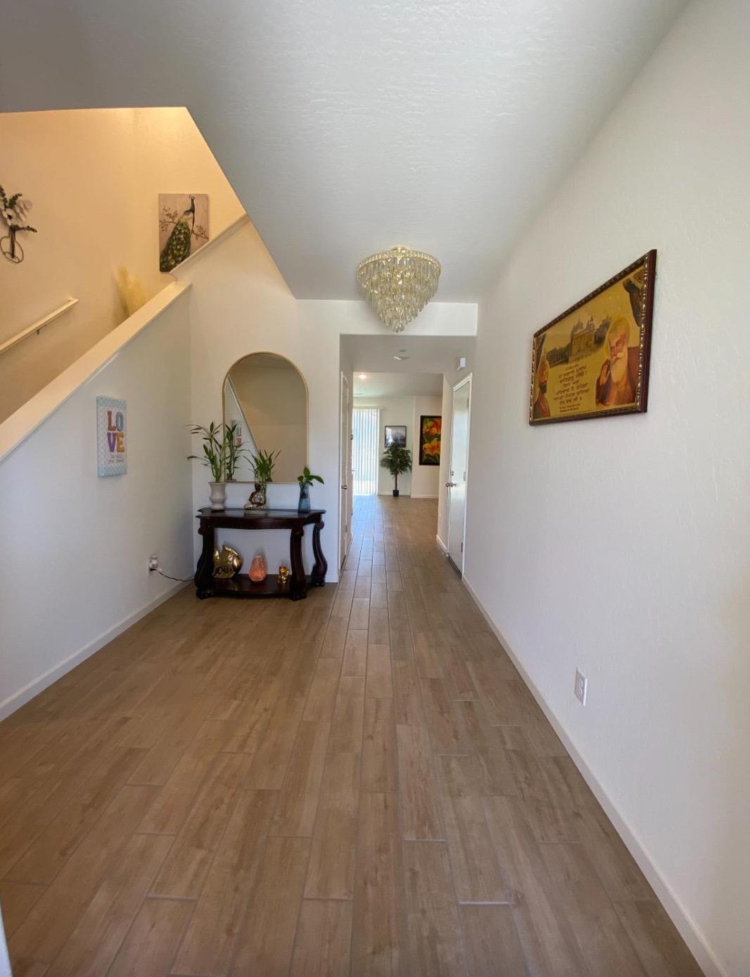 6585 E Huffman Ave, Fresno, CA 93727