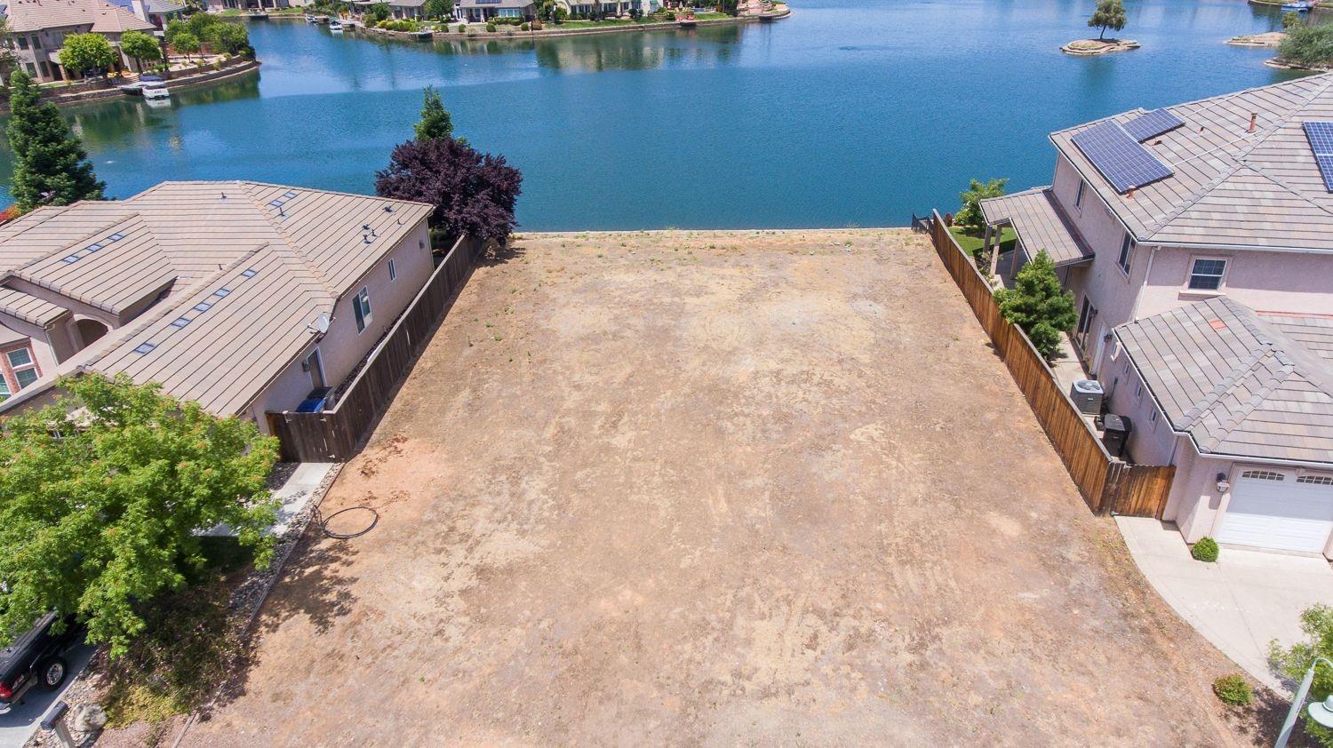 10952 E Promontory Way, Clovis, CA 93619