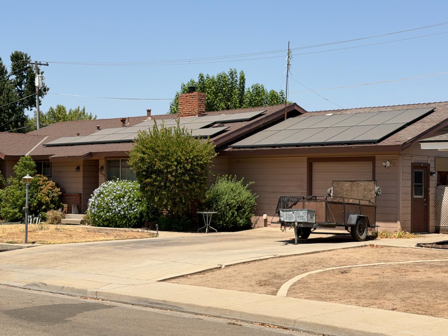 2106 4Th St, Sanger, CA 93657
