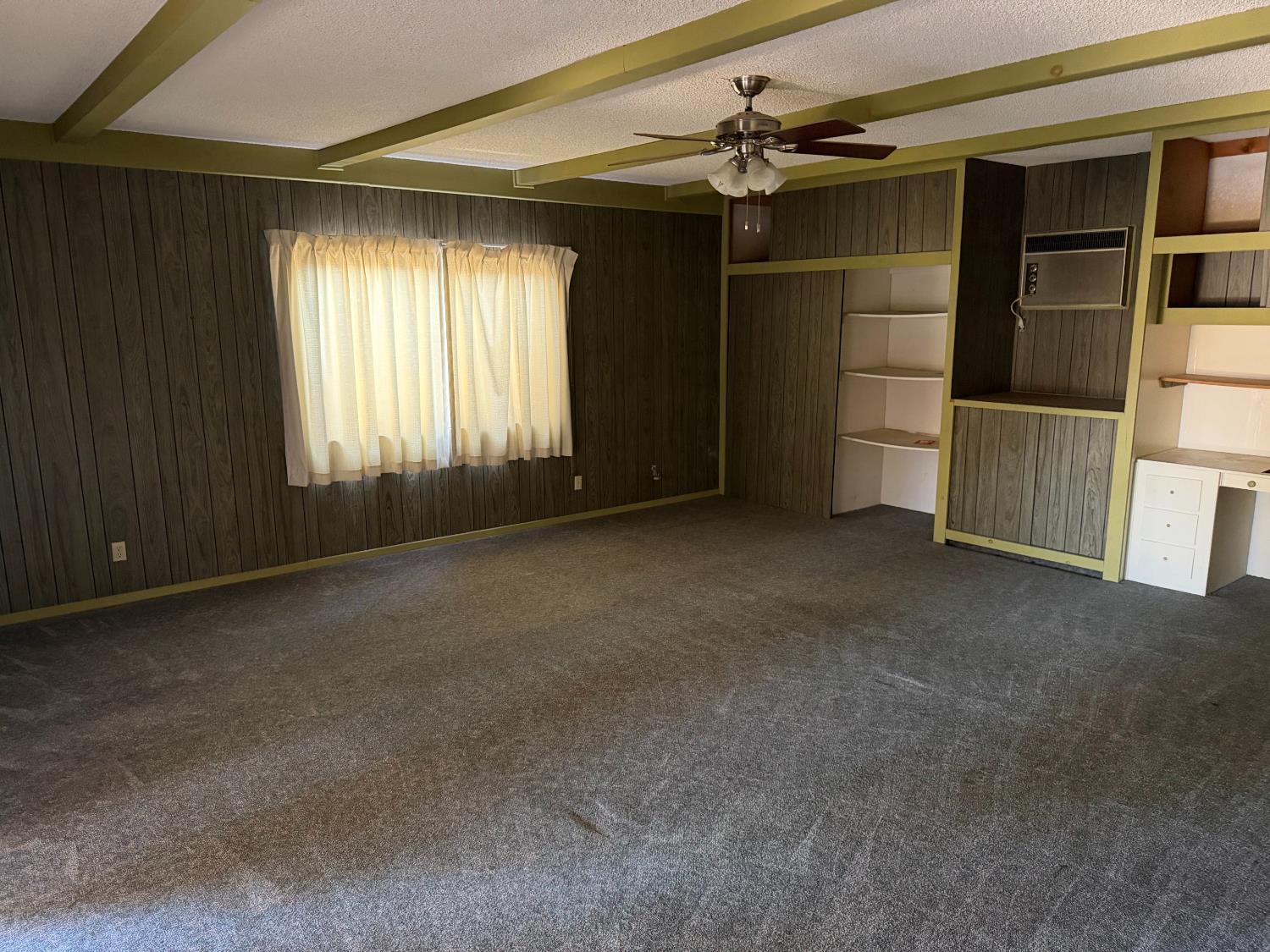 2106 4Th St, Sanger, CA 93657