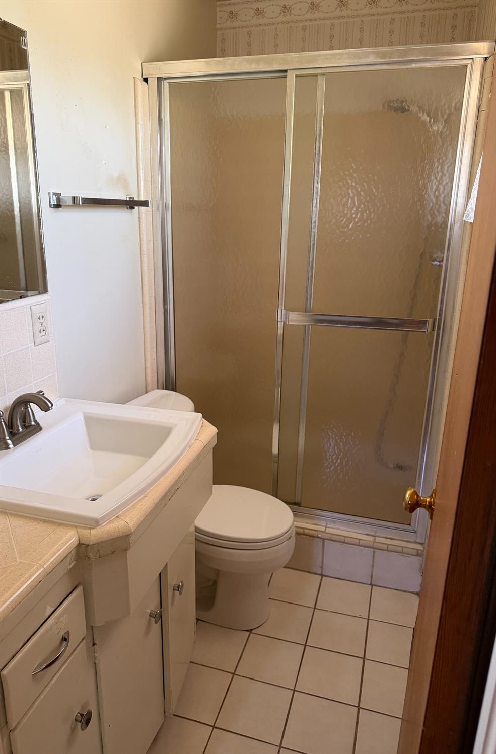 2106 4Th St, Sanger, CA 93657