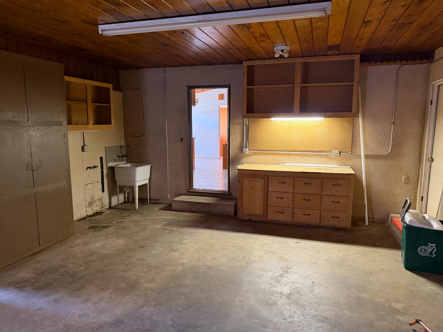 2106 4Th St, Sanger, CA 93657