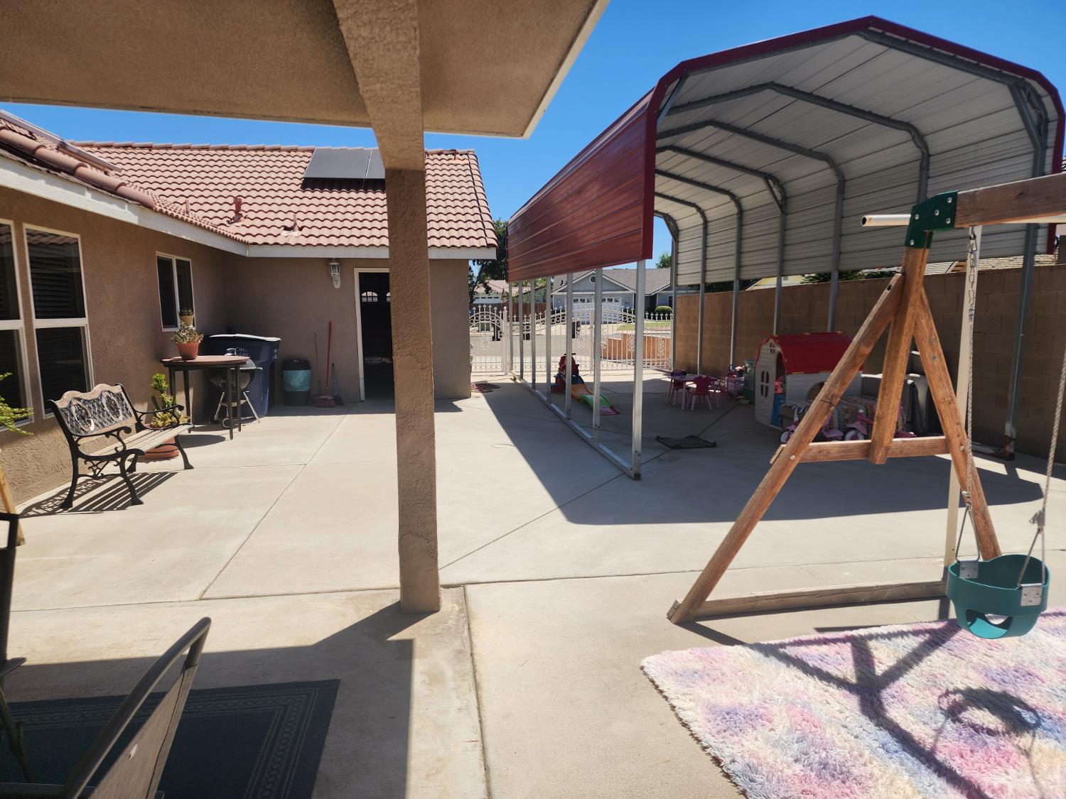 1717 E Ash Ave, Tulare, CA 93274