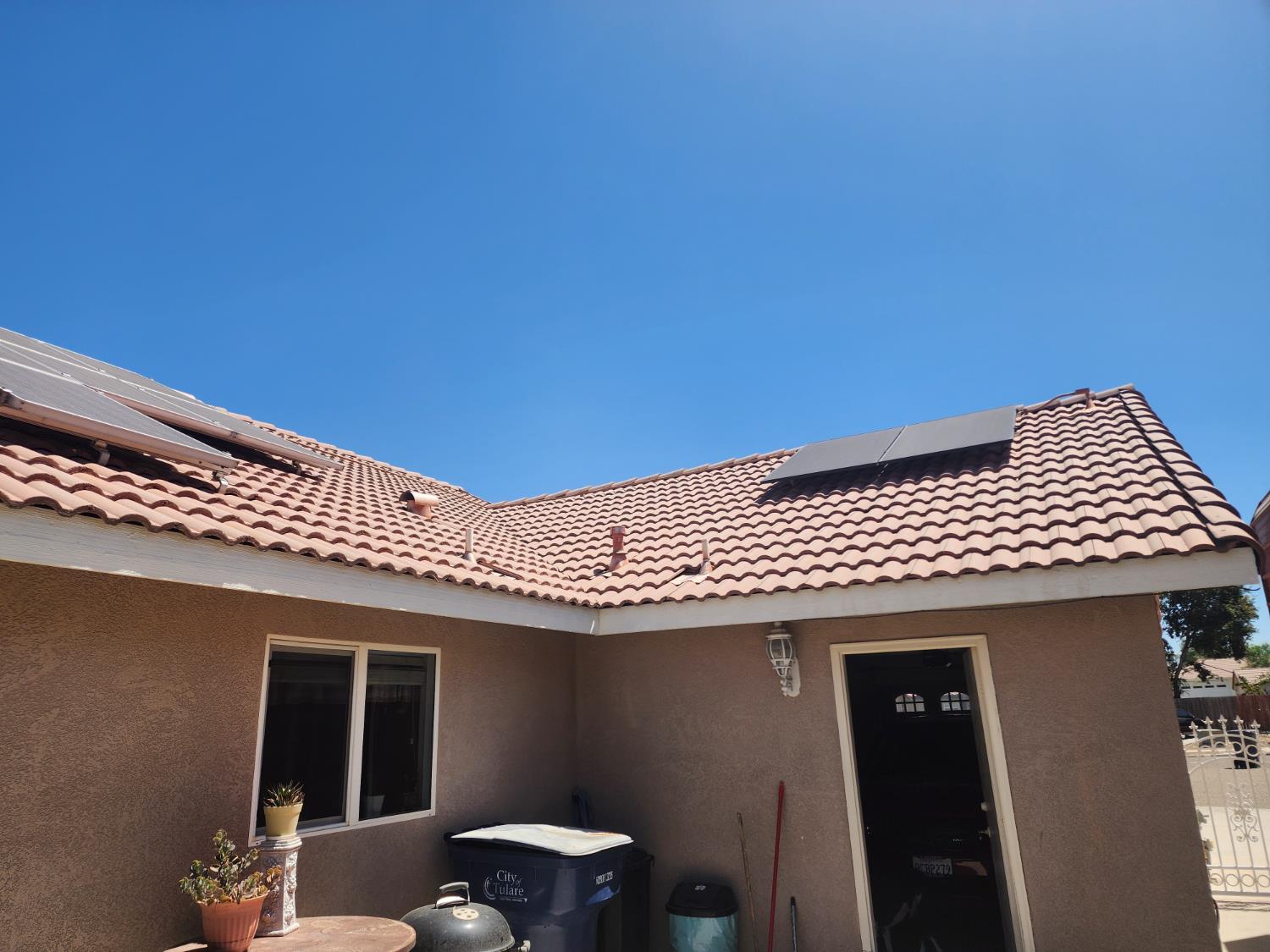 1717 E Ash Ave, Tulare, CA 93274