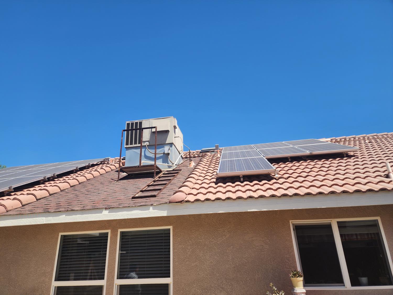 1717 E Ash Ave, Tulare, CA 93274