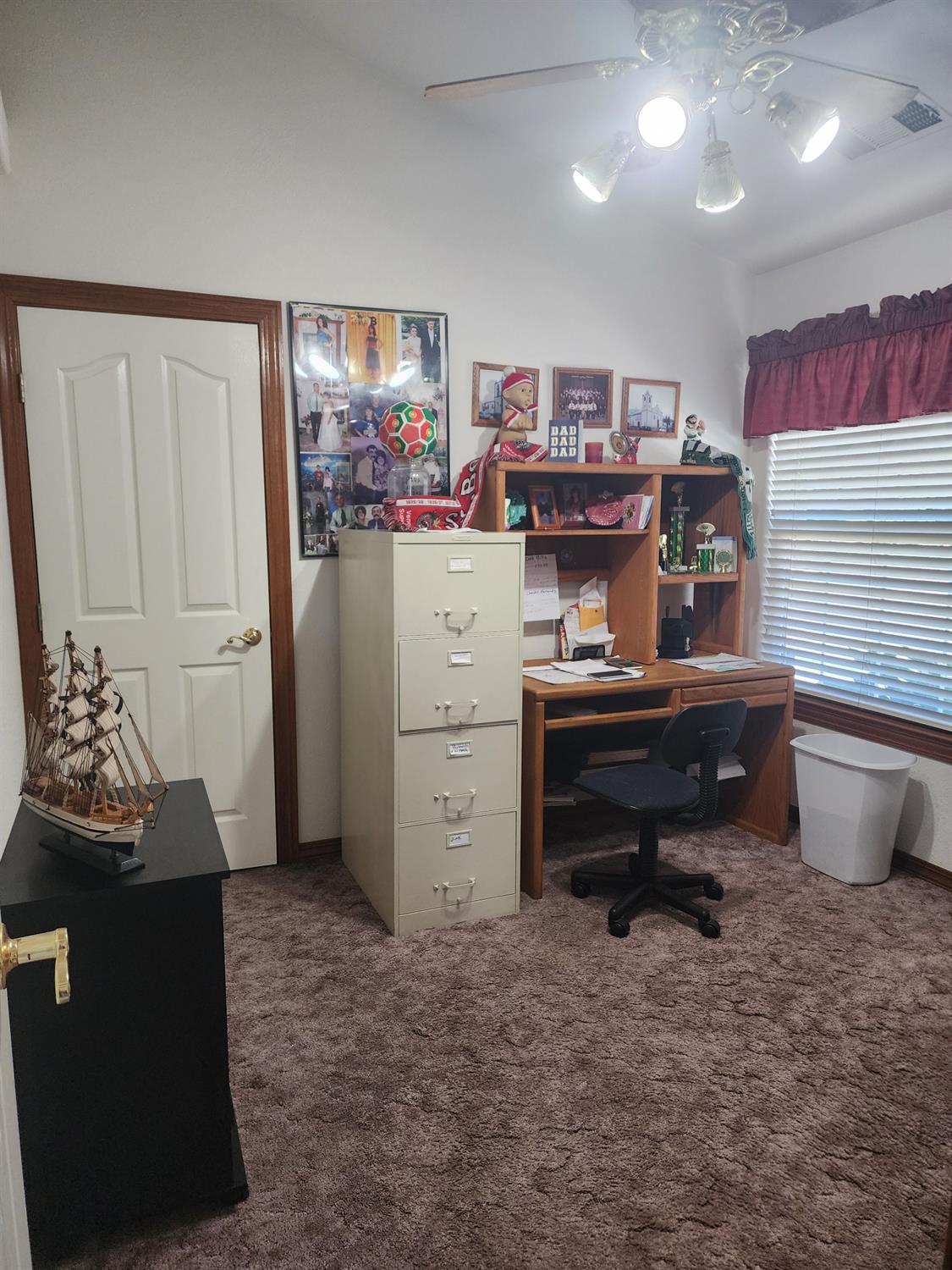 1717 E Ash Ave, Tulare, CA 93274