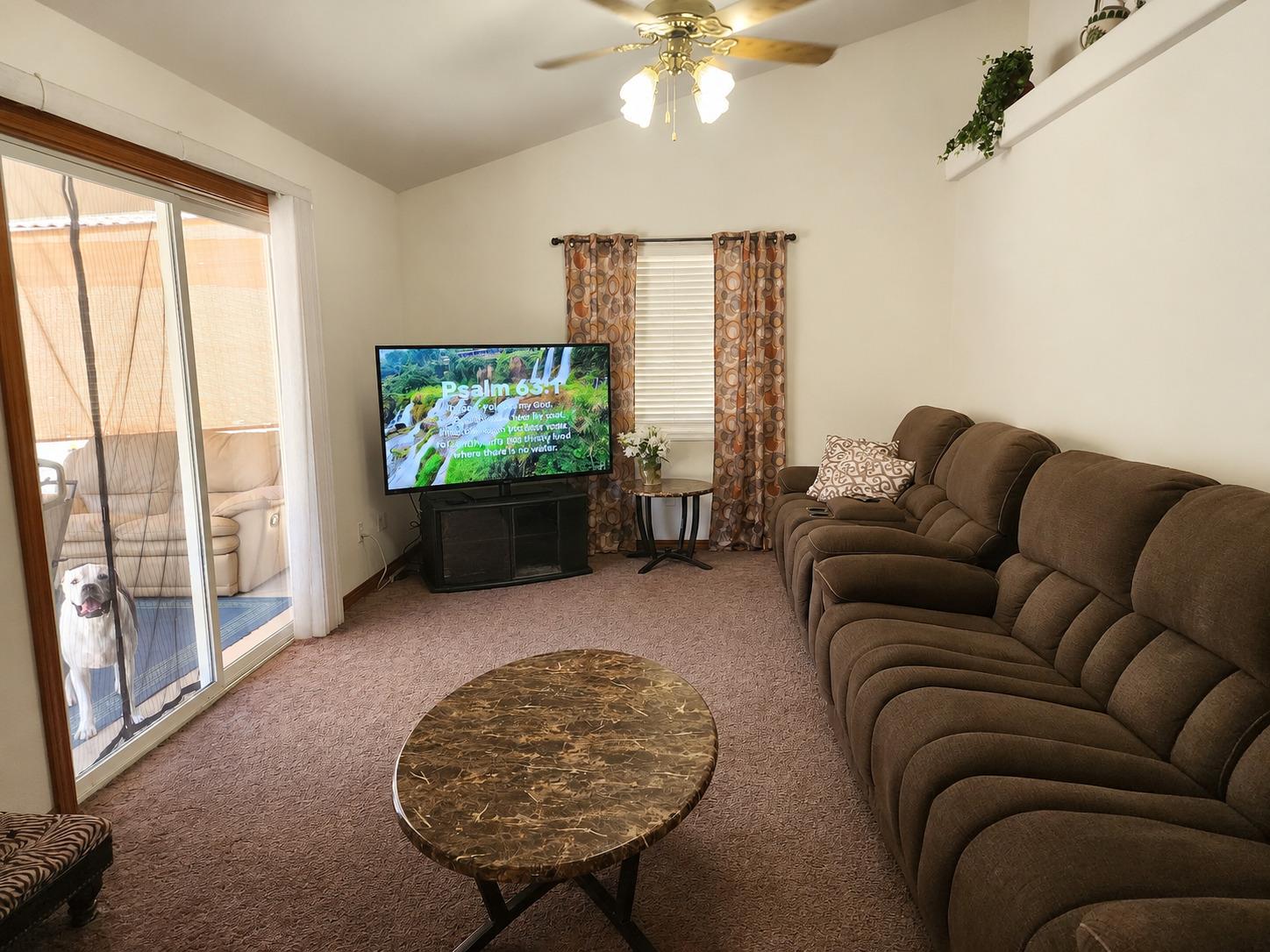 1717 E Ash Ave, Tulare, CA 93274