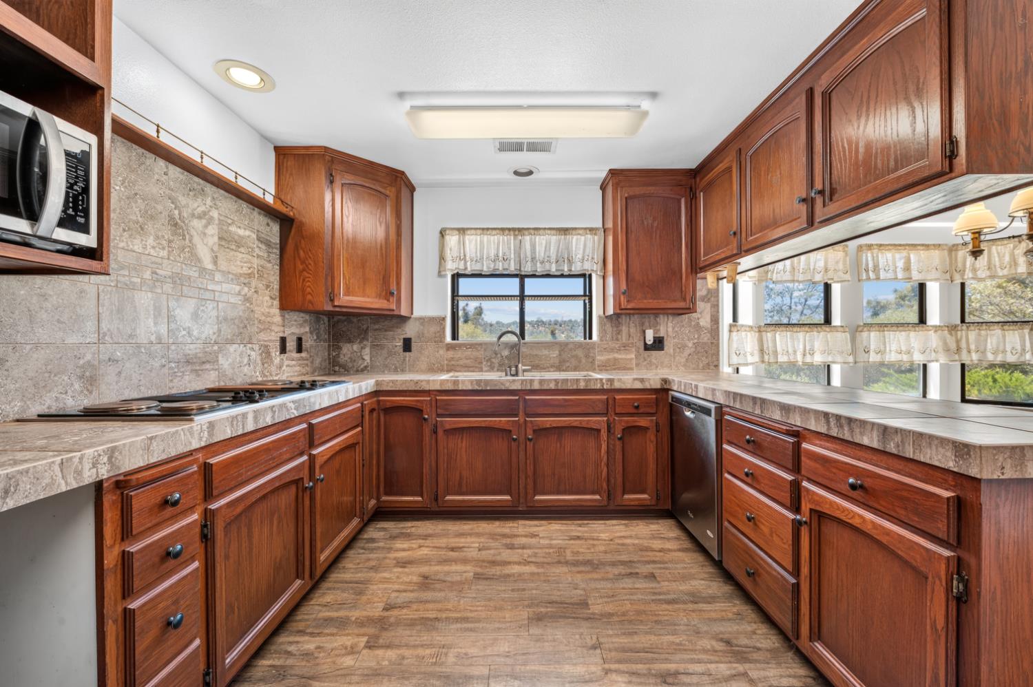 32540 Water Gultch Rd, Coarsegold, CA 93614
