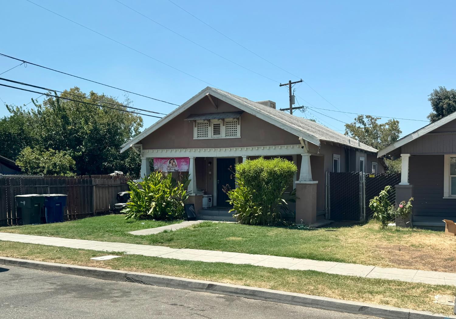 1029 N Mariposa St, Fresno, CA 93701