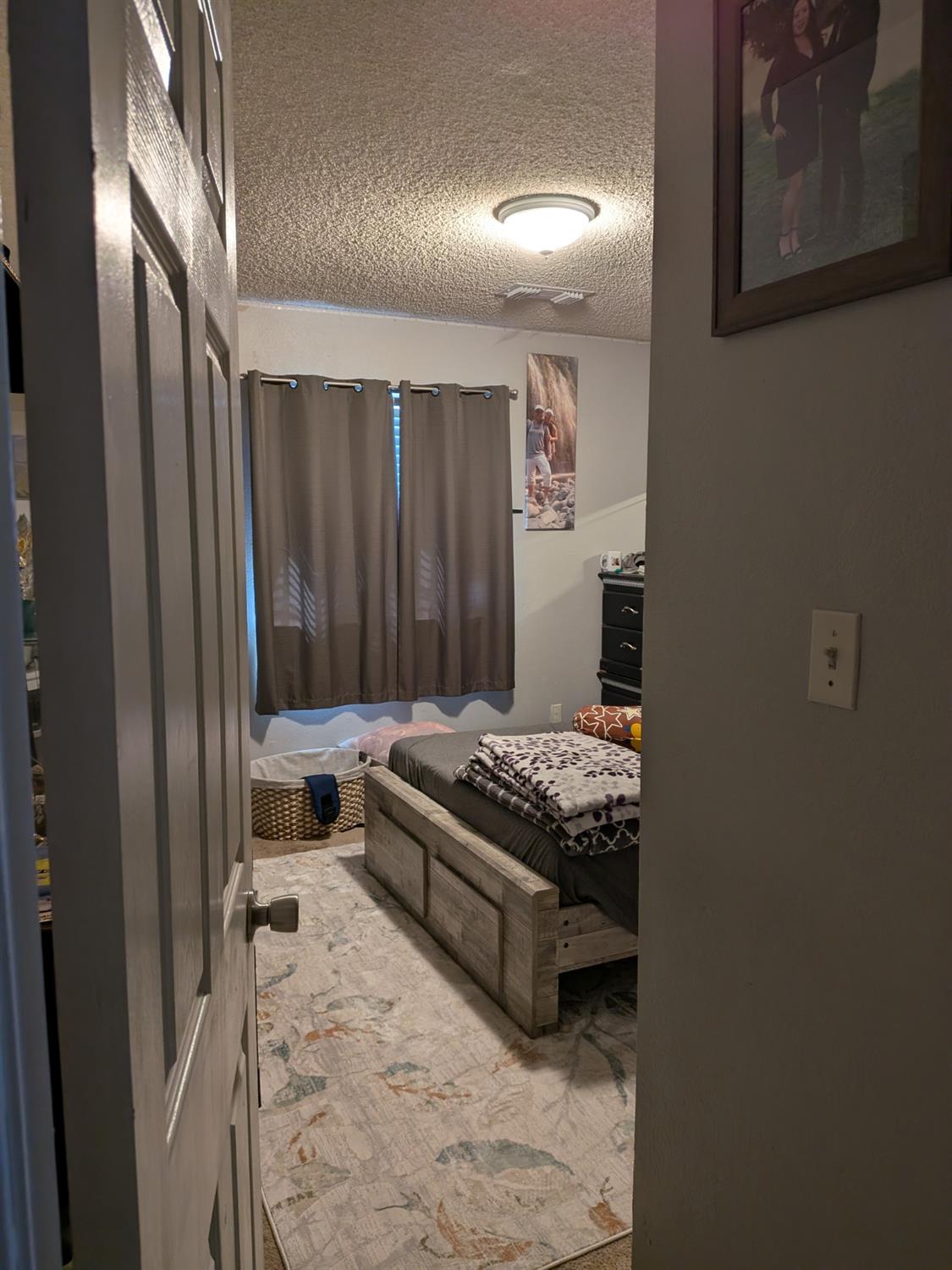 263 N Adrian Ave, Fresno, CA 93727