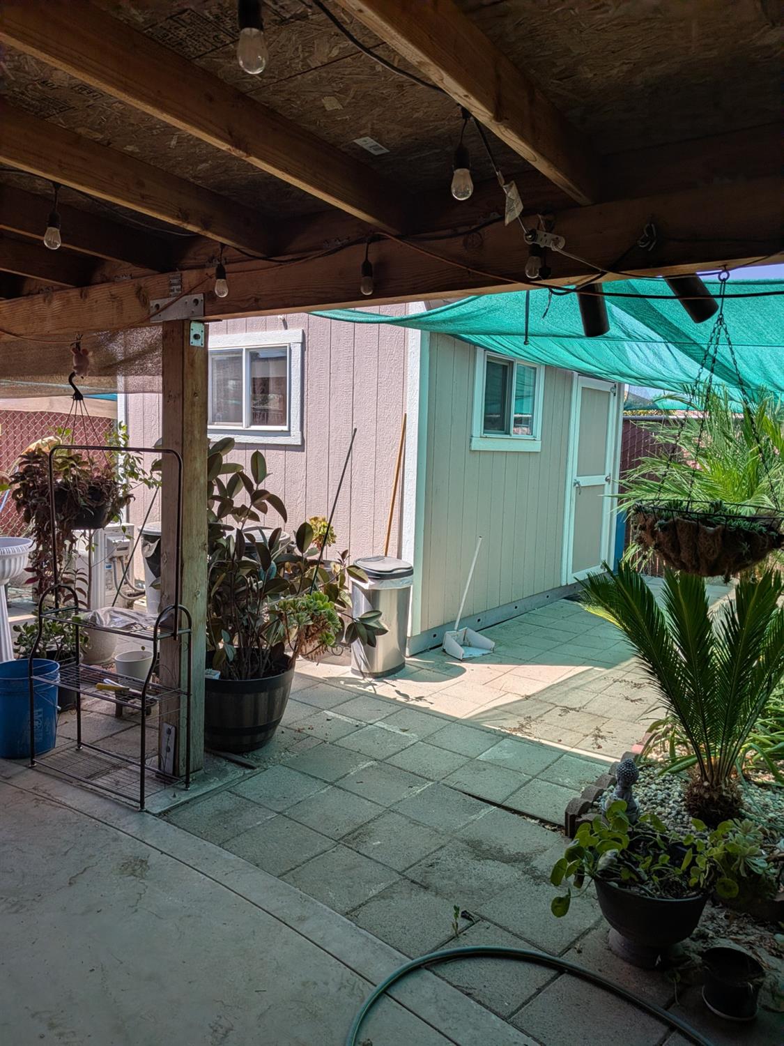 263 N Adrian Ave, Fresno, CA 93727