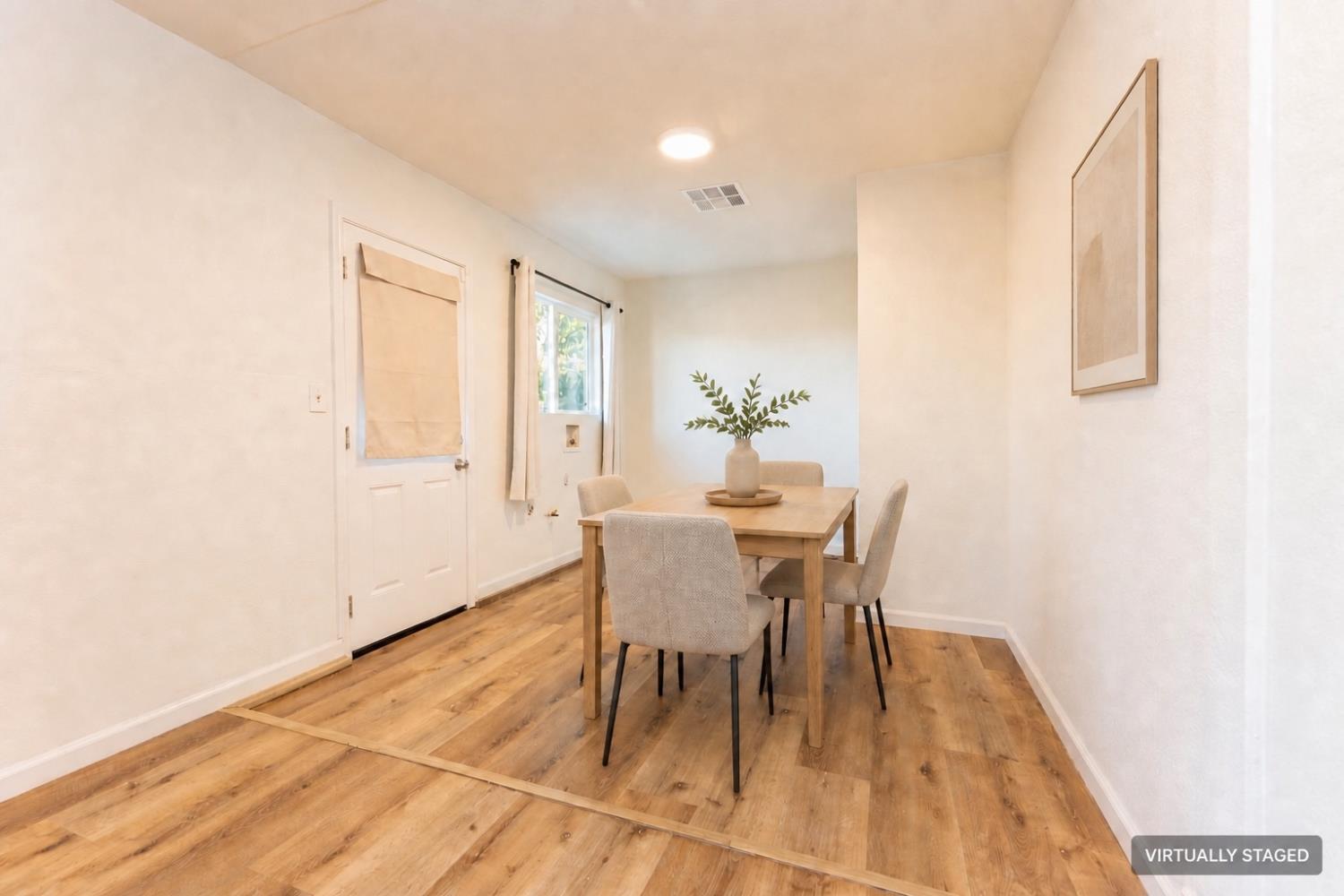 200 W Sierra Way, Dinuba, CA 93618