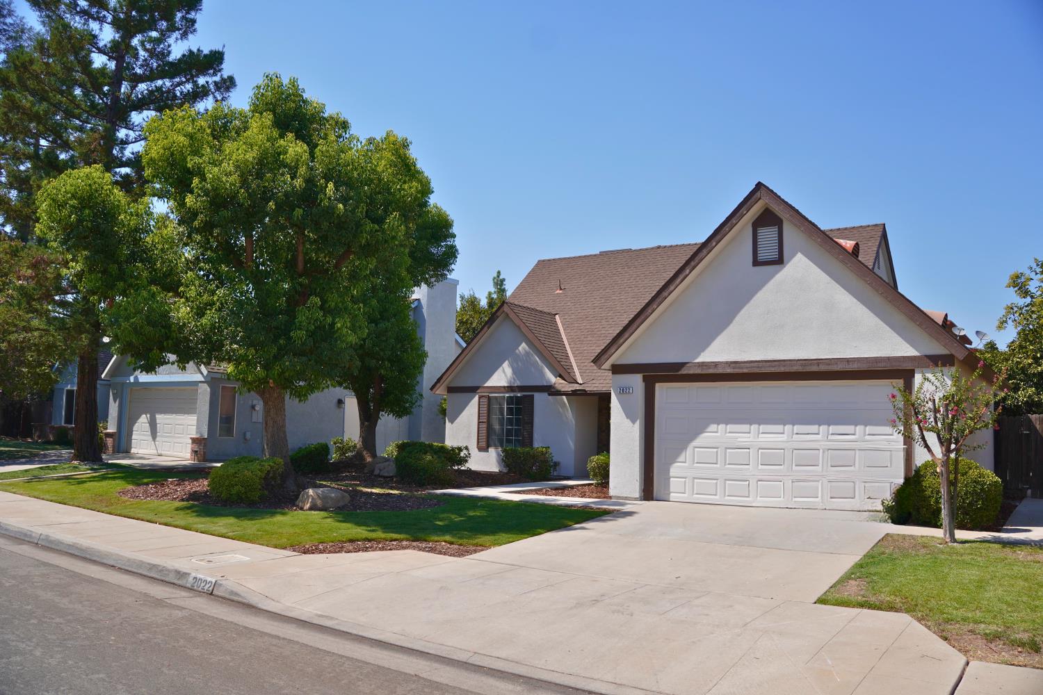 2022 E Cromwell Ave, Fresno, CA 93720
