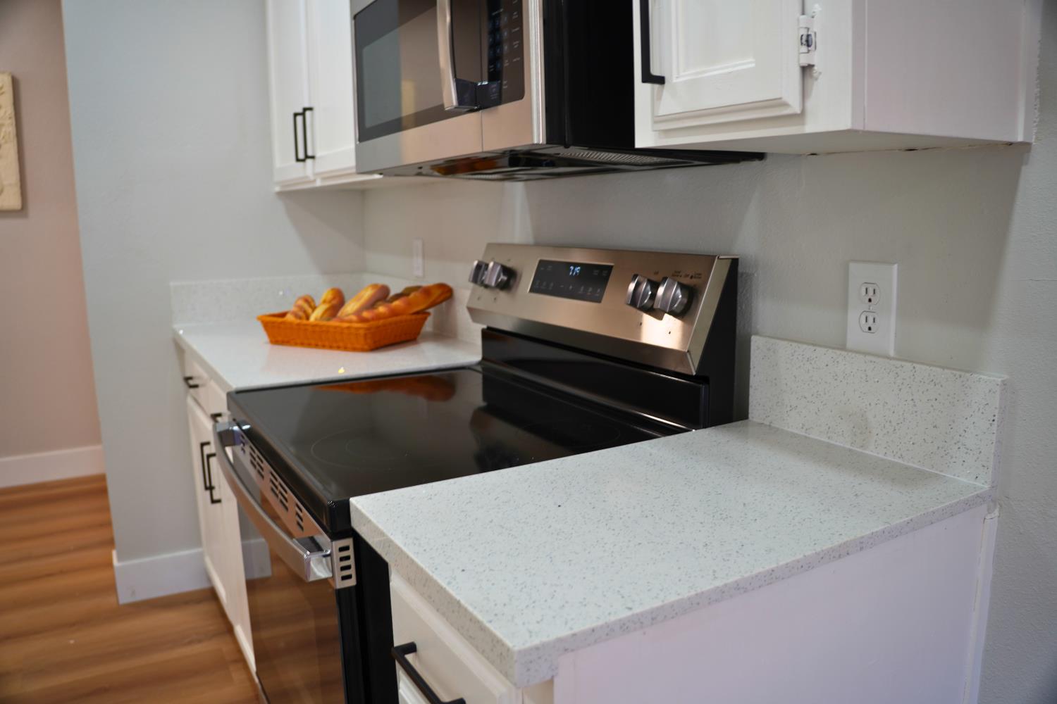 2022 E Cromwell Ave, Fresno, CA 93720