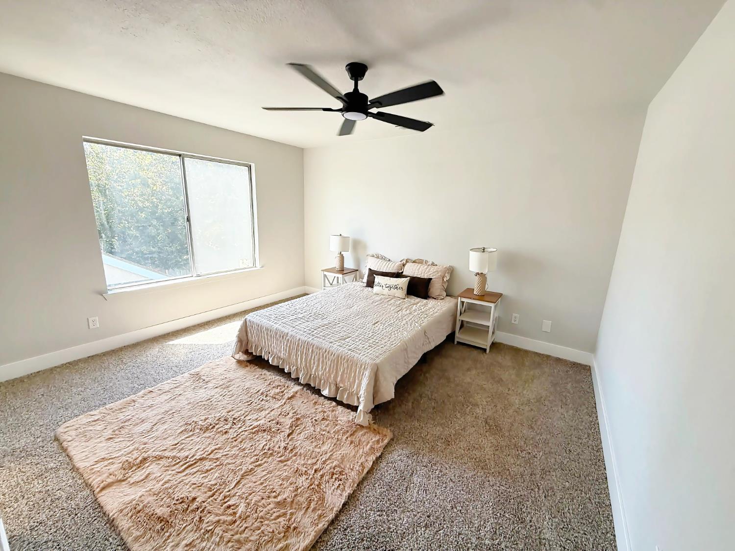 2022 E Cromwell Ave, Fresno, CA 93720
