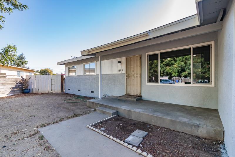 6302 N Glenn Ave, Fresno, CA 93704