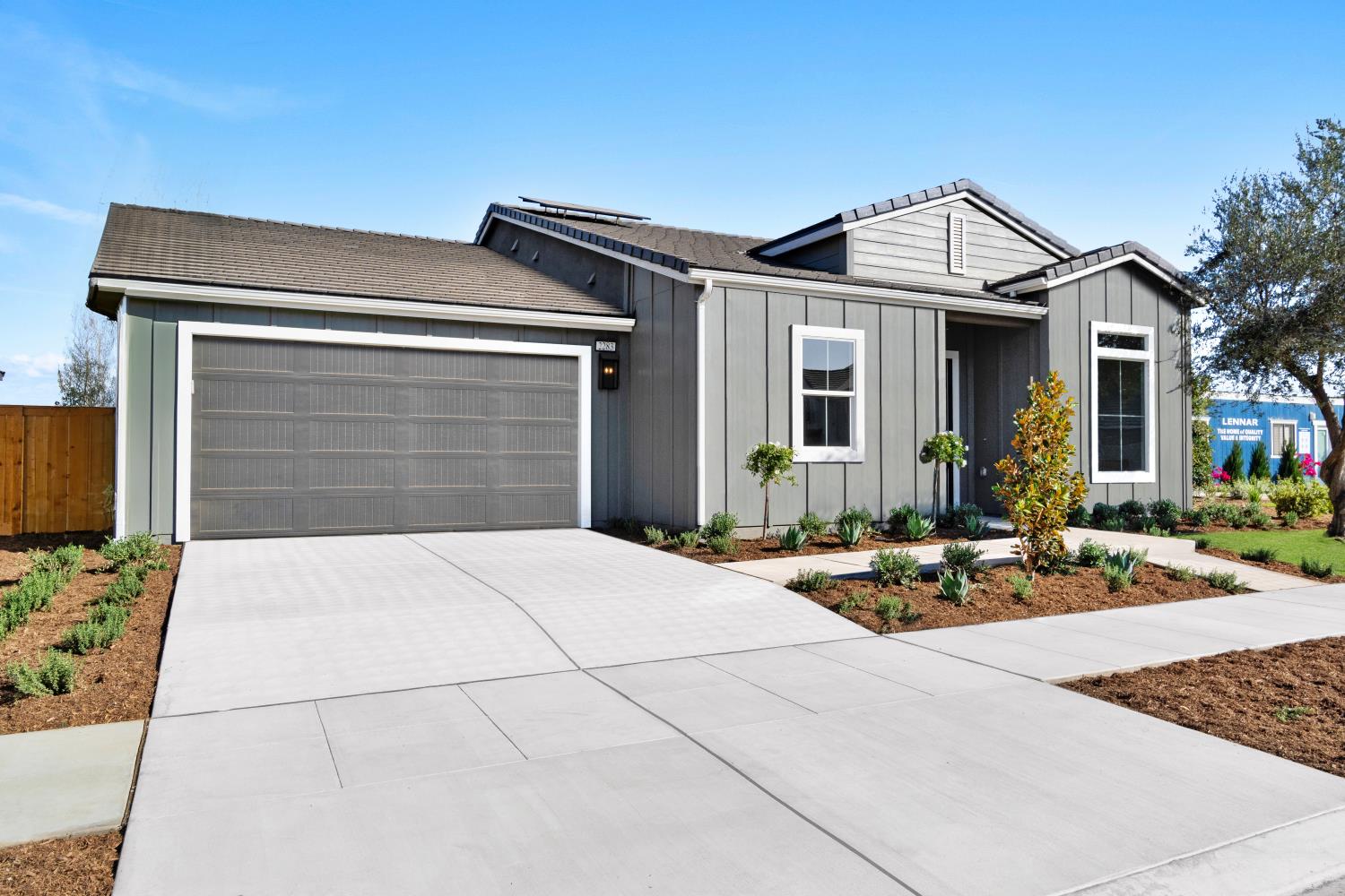 2283 N Argyle Ave, Clovis, CA 93619