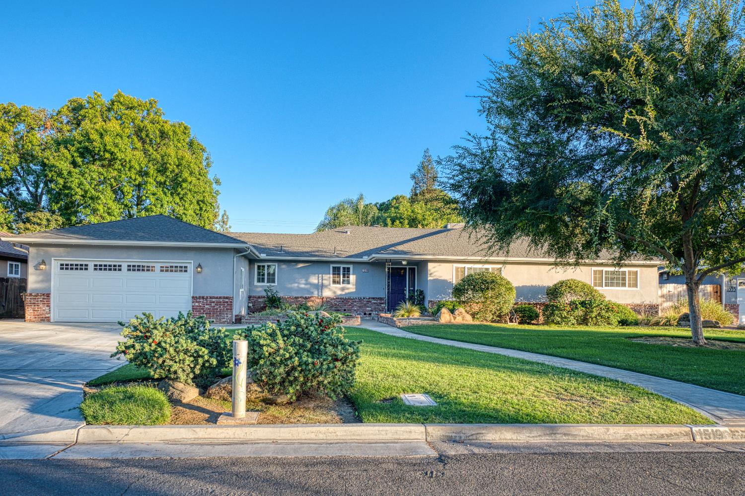 1519 W Ellery Way, Fresno, CA 93711